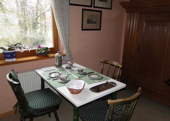 Am Schlosspark Apartman *